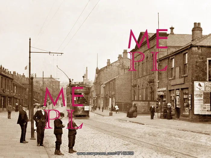  : Glossop High Street West
