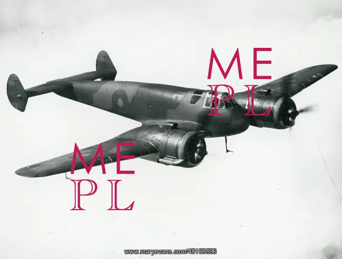 : Gloster F9 / 37, L7999 : Gloster F9 / 37, L7999