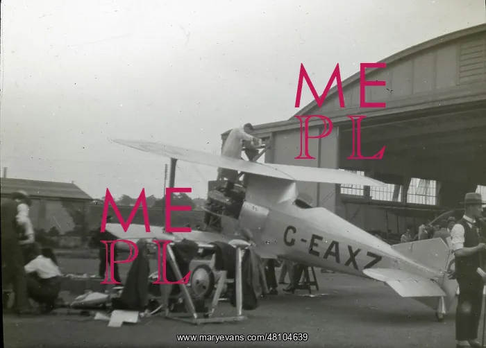 : Gloster Mars I, G-EAXZ : Gloster Mars I, G-EAXZ