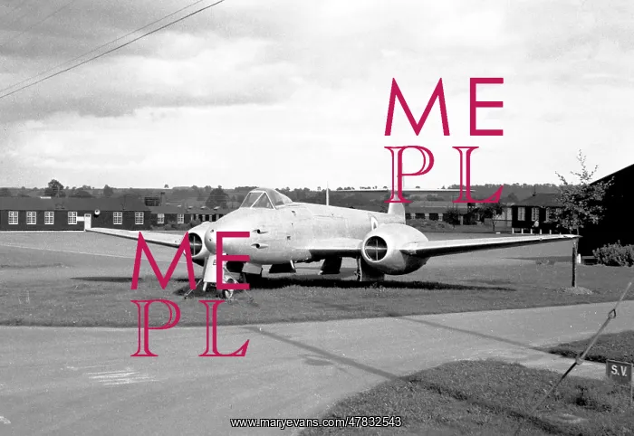 : Gloster Meteor F.3 5897M - EE405 : Gloster Meteor F.3 5897M - EE405