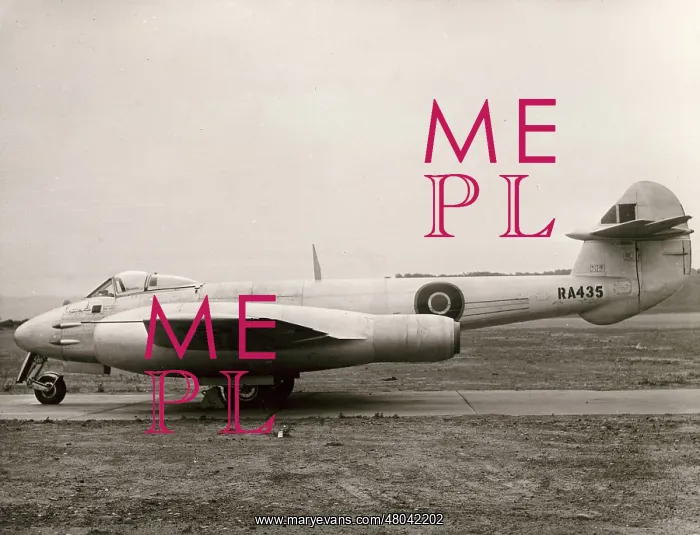 : Gloster Meteor F4 RA435 : Gloster Meteor F4 RA435