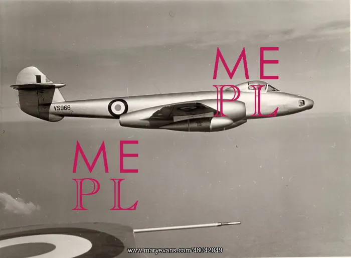 : The Gloster Meteor PR10 prototype VS968 : The Gloster Meteor PR10 prototype VS968