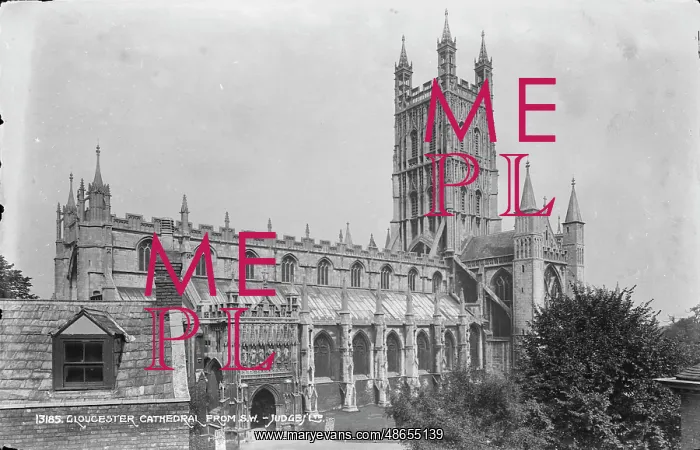 : Gloucester Cathedral from the Southwest : Gloucester Cathedral from the Southwest
