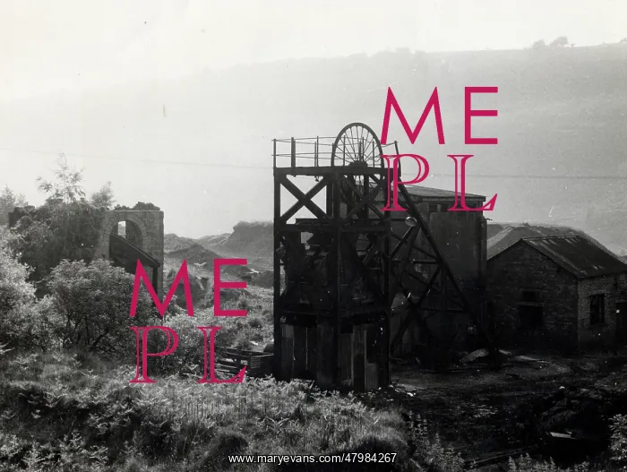 : Glyn Pits Colliery, near Pontypool, Gwent, South Wales : Glyn Pits Colliery, near Pontypool, Gwent, South Wales