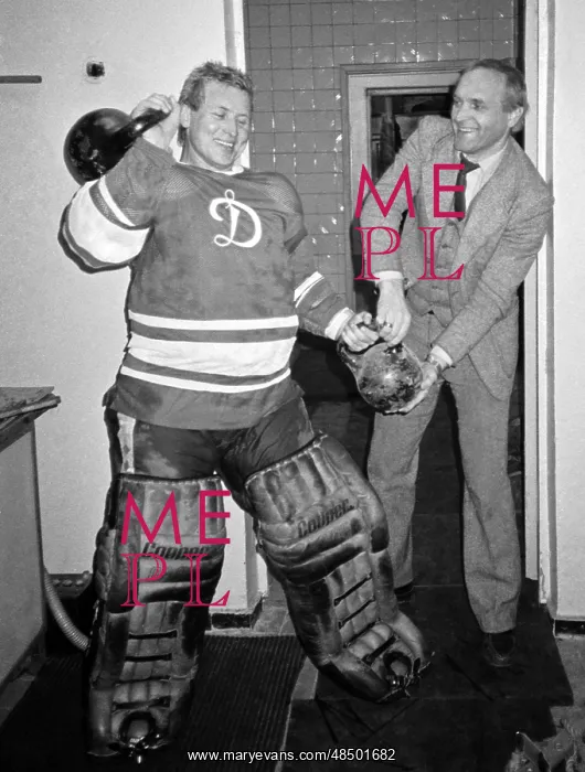 : Goalkeeper Vladimir Myshkin, 1985 : Goalkeeper Vladimir Myshkin, 1985