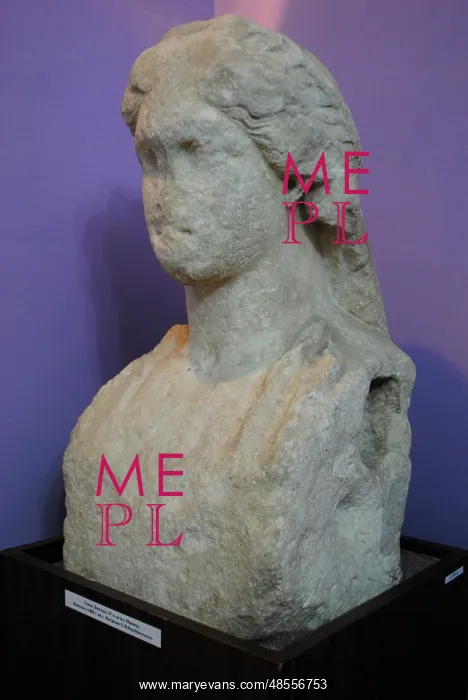 : Goddess Demeter. Marble. 4th century BC : Goddess Demeter. Marble. 4th century BC