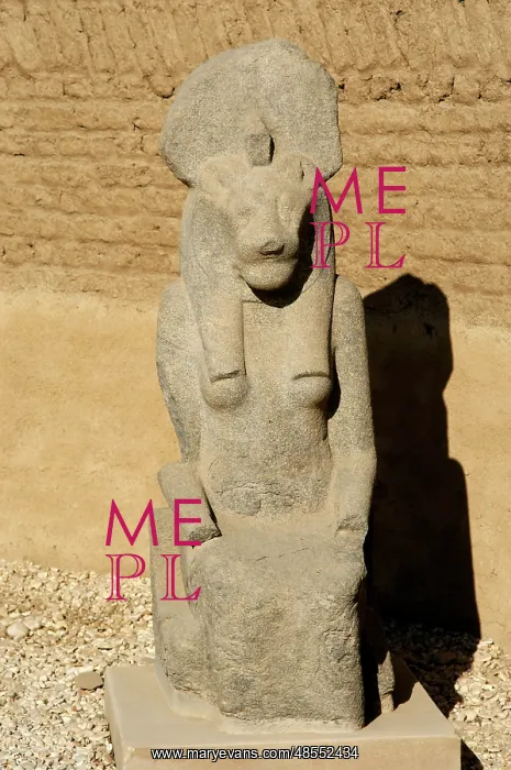 : Goddess Sekhmet statue. Egypt : Goddess Sekhmet statue. Egypt