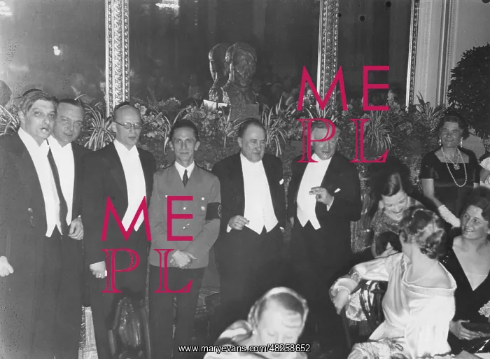 : Goebbels at a ball of the Prussian State Theater in Berlin : Goebbels at a ball of the Prussian State Theater in Berlin