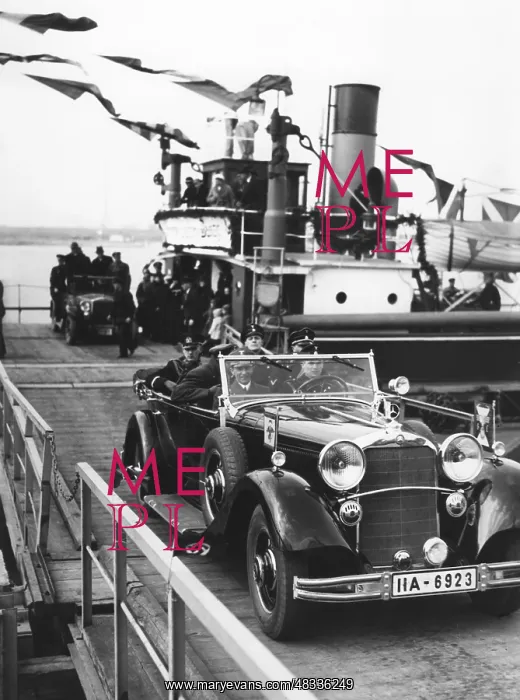 : Goebbels on the way to Neuteich, 1935 : Goebbels on the way to Neuteich, 1935