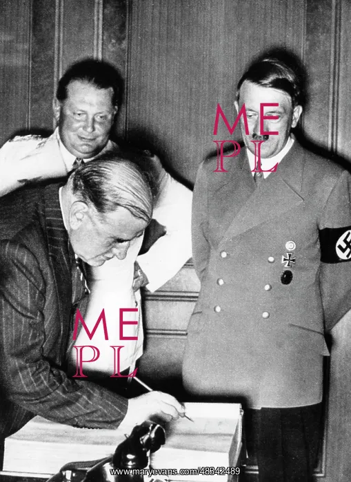 : Goering, Hitler and Daladier during the Munich Conference : Goering, Hitler and Daladier during the Munich Conference