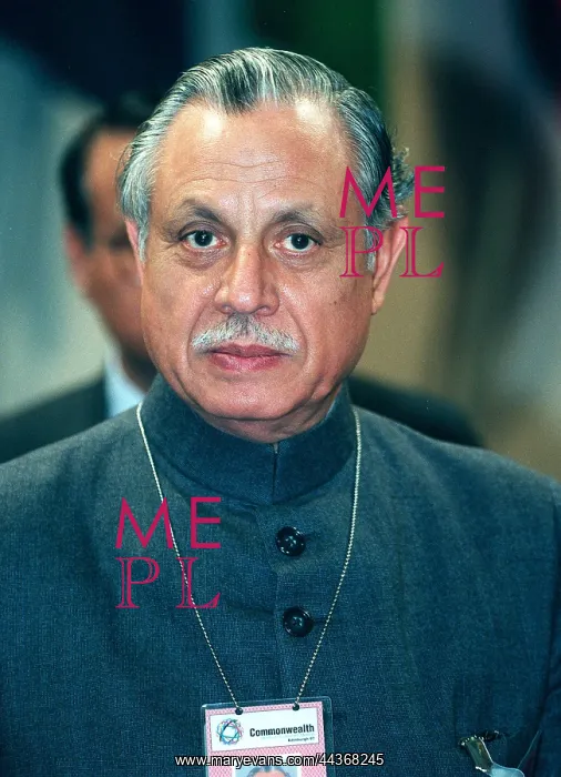  : Gohar Khan