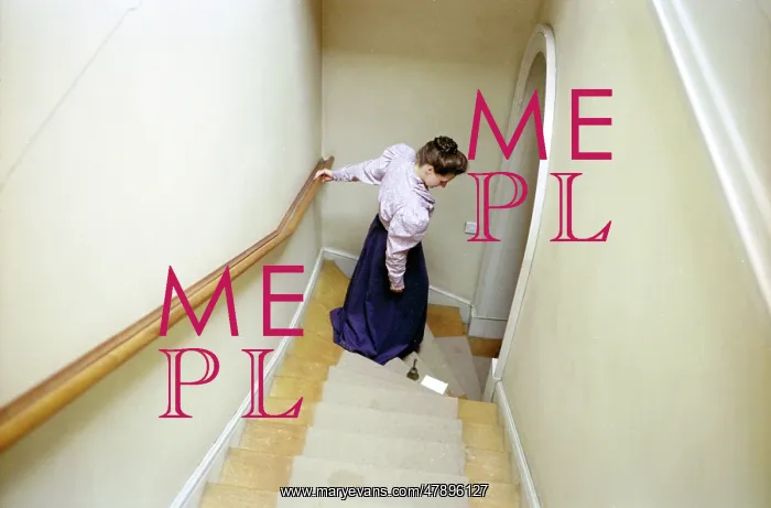 : GOING DOWNSTAIRS : GOING DOWNSTAIRS