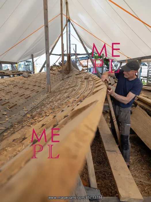 : Gokstad Ship reconstruction, Vikingodden, Tonsberg, Vestfold : Gokstad Ship reconstruction, Vikingodden, Tonsberg, Vestfold