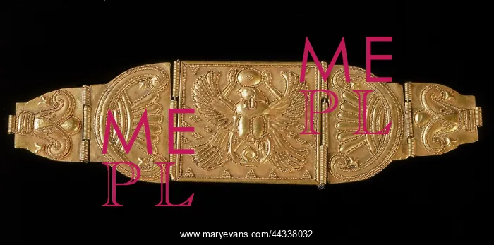  : Gold bracelet made up of