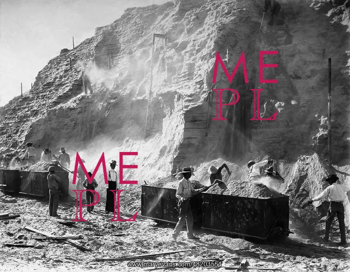 : Gold mine in California, 1905 : Gold mine in California, 1905