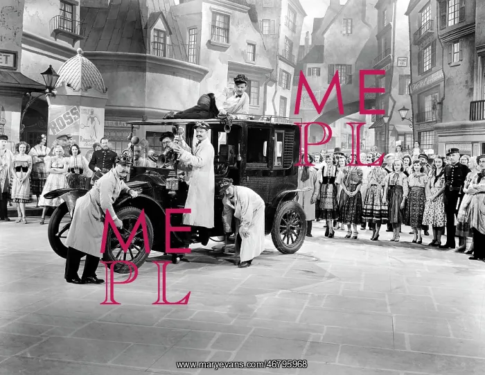 : Gold Diggers in Paris - 1938 : Gold Diggers in Paris - 1938