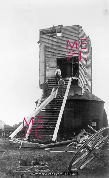: Golden Cross Windmill, Chalvington Rd, Chiddingly : Golden Cross Windmill, Chalvington Rd, Chiddingly