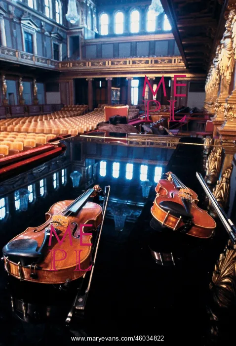 : Golden hall : Golden hall