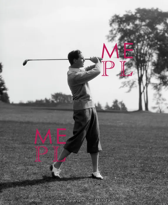  : Golfer taking a swing