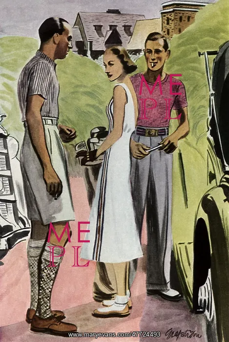  : Golfers admire Woman