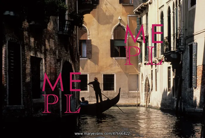 : Gondola in the Venice canals : Gondola in the Venice canals