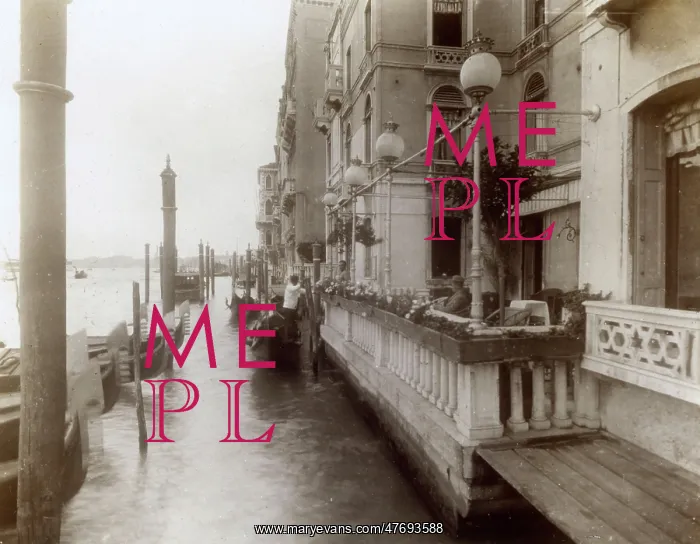  : Gondolas waiting for passengers, Venice, Italy