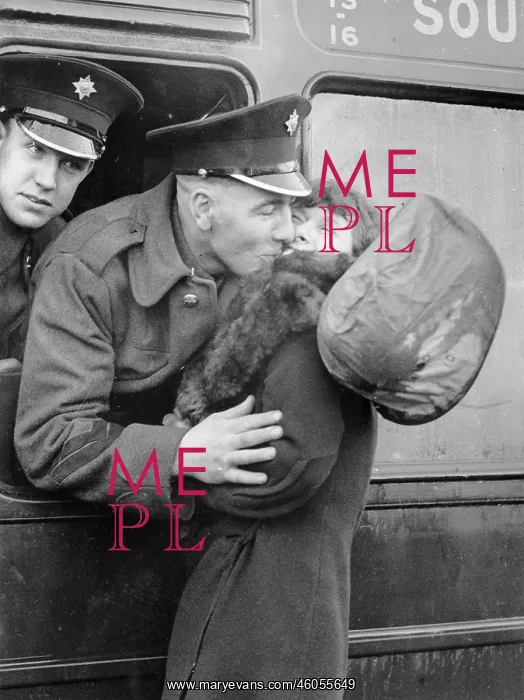 : Goodbye kiss of an Irish soldier : Goodbye kiss of an Irish soldier