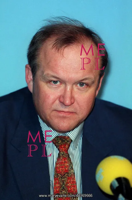  : Goran Persson