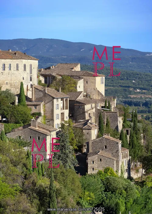 : Gordes, Provence, France : Gordes, Provence, France