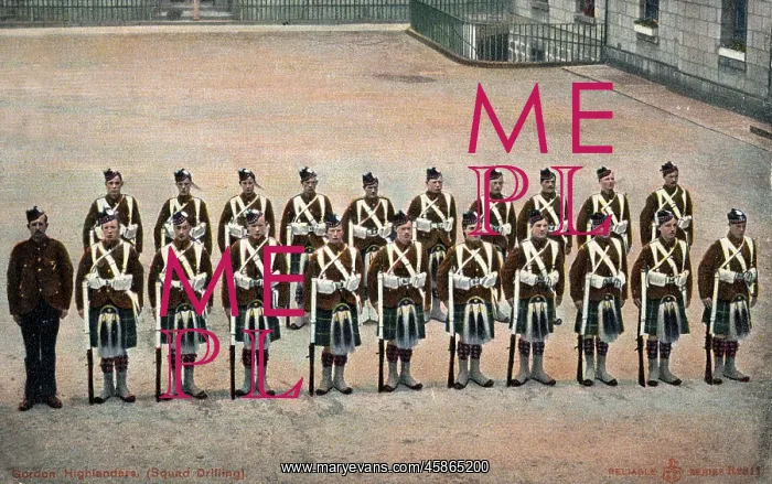  : Gordon Highlanders standing to attention