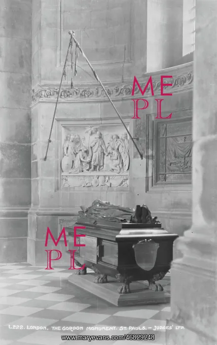 : The Gordon Monument at St. Paul's Cathedral : The Gordon Monument at St. Paul's Cathedral