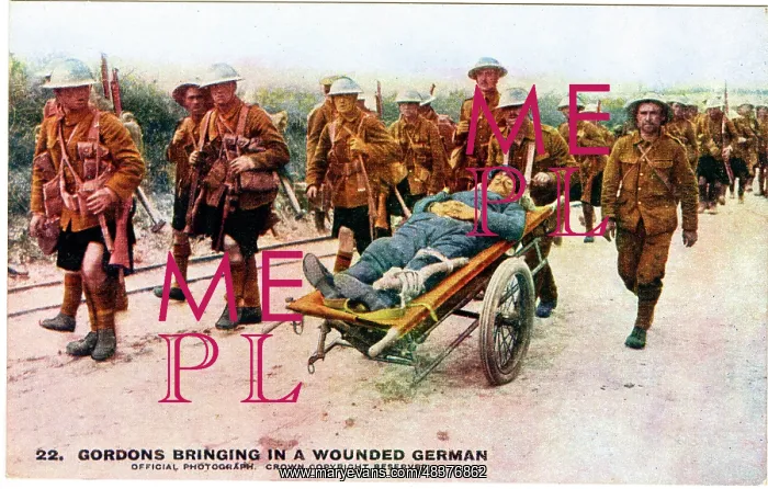  : Gordon soldiers transporting wounded German, WW1