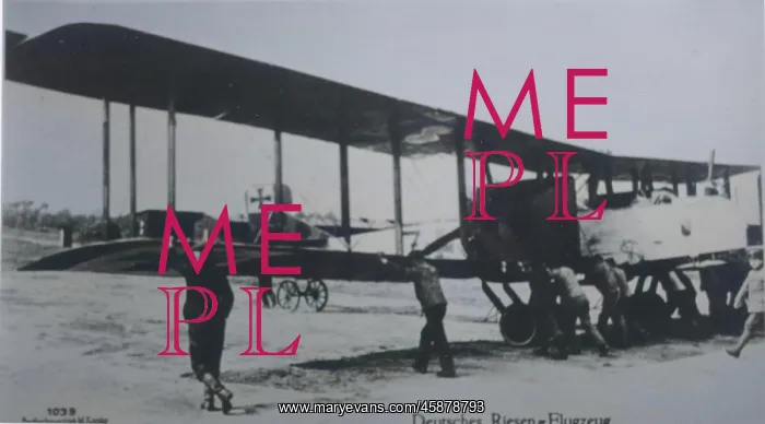 : Gotha G IV German bomber : Gotha G IV German bomber