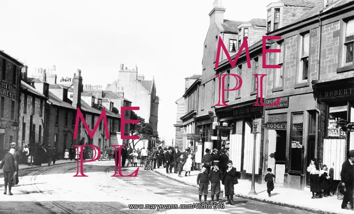  : Gourock, Kempock Street 1900