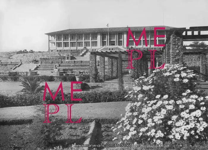 : Government building in Windhuk, 1935 : Government building in Windhuk, 1935
