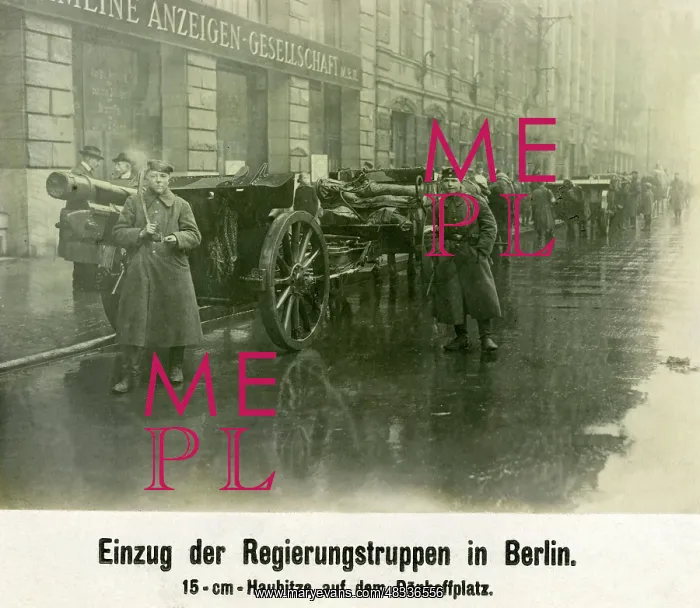 : Government-loyal troops in Berlin, 1919 : Government-loyal troops in Berlin, 1919