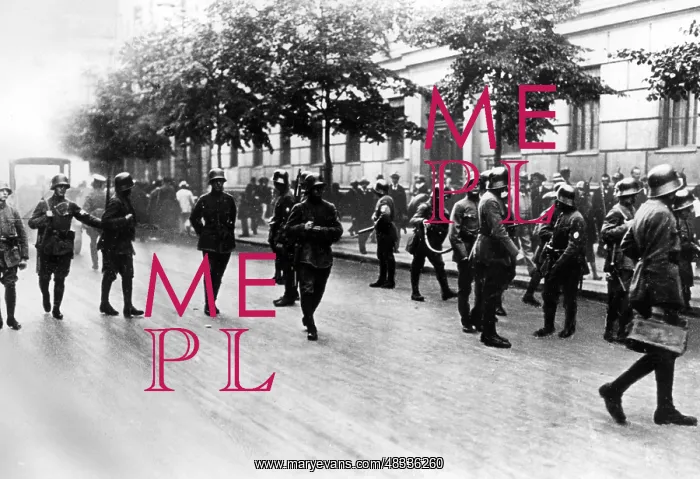 : Government-loyal troops during the Maerzkaempfe : Government-loyal troops during the Maerzkaempfe