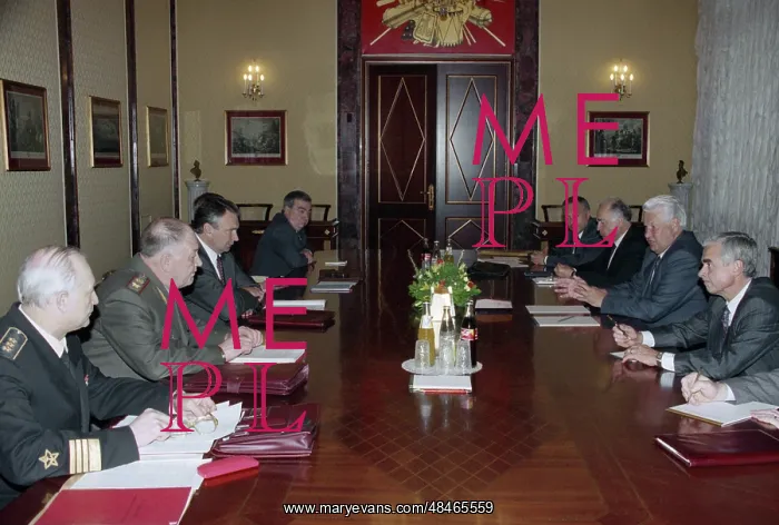  : Government officials meeting