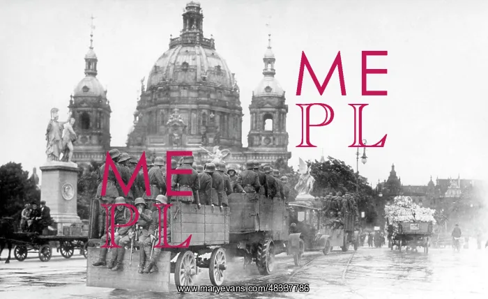 : Government troops in front of the Berlin Cathedral : Government troops in front of the Berlin Cathedral