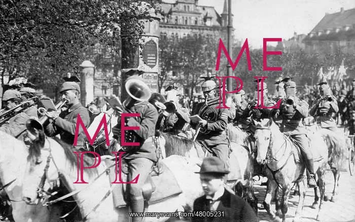 : Government troops enter Munich, May 1919 : Government troops enter Munich, May 1919