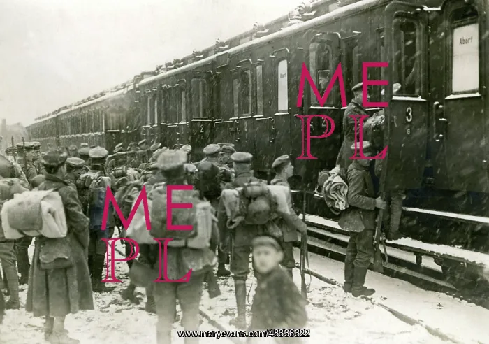 : Governmental troops at the station Adlershof, Berlin, 1919 : Governmental troops at the station Adlershof, Berlin, 1919