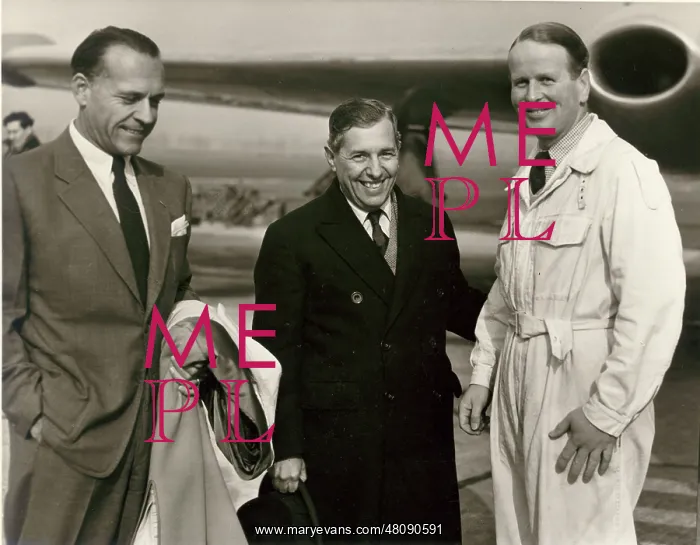 : Gp Capt John Cunningham CBE : Gp Capt John Cunningham CBE