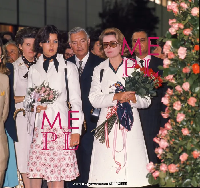  : Grace of Monaco with daughter Caroline in Vienna