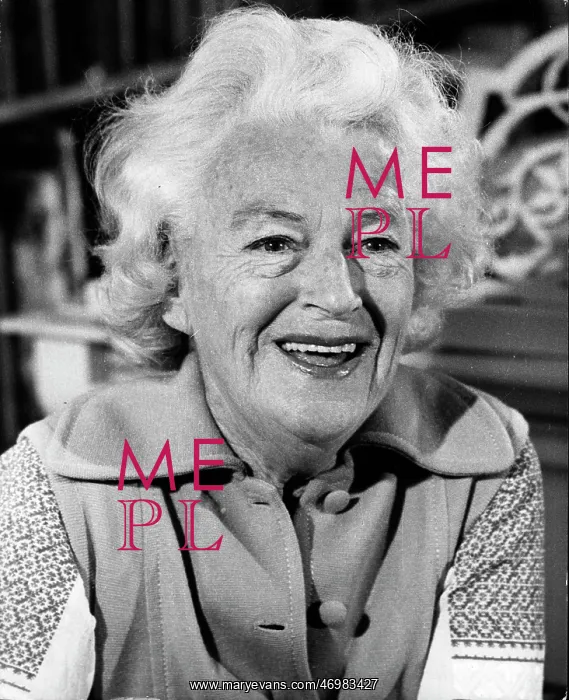 : Gracie Fields, English singer and actress : Gracie Fields, English singer and actress