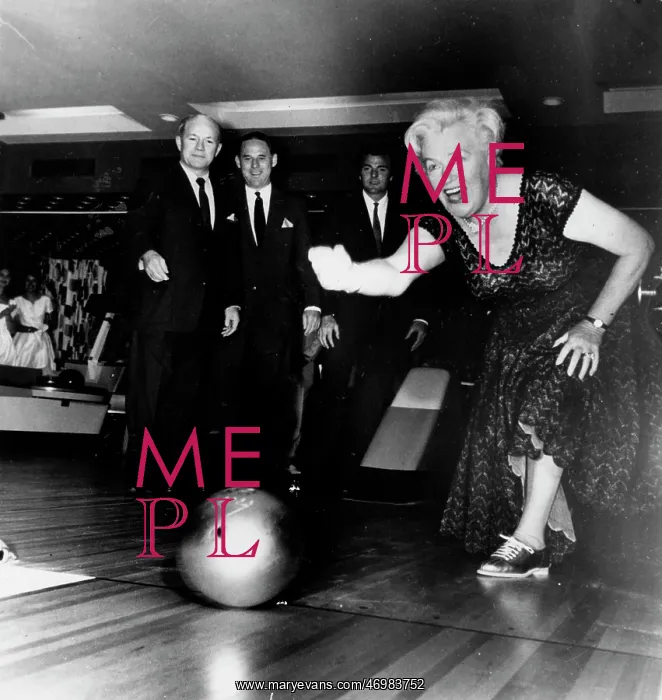 : Gracie Fields, English singer and actress, bowling alley : Gracie Fields, English singer and actress, bowling alley