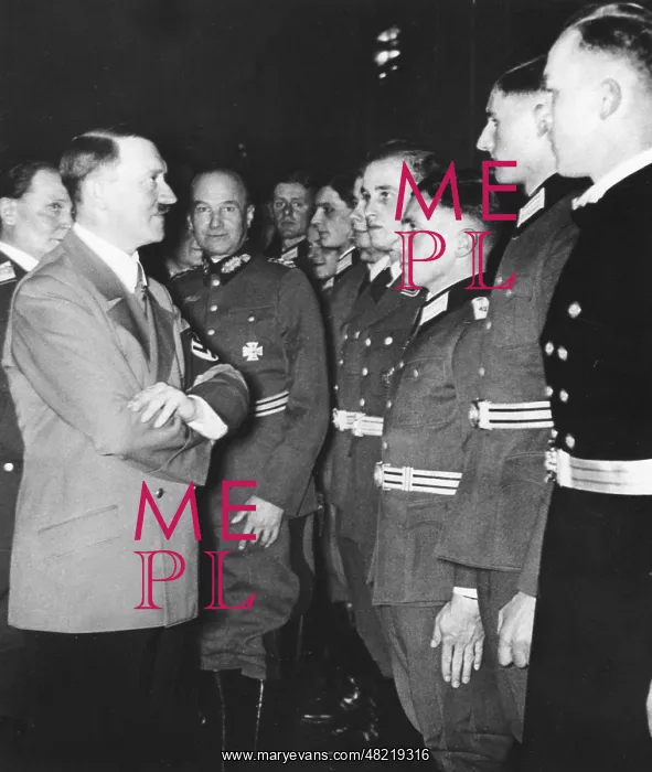 : Graduates of the officer class 1938 are received by Adol : Graduates of the officer class 1938 are received by Adol