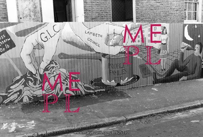 : Graffitti with a message, Lambeth, South London : Graffitti with a message, Lambeth, South London