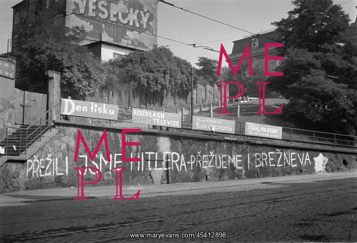 : Grafitti - protest - Plzen : Grafitti - protest - Plzen