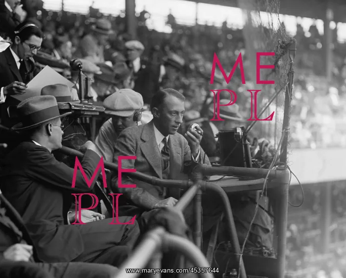 : Graham McNamee of broadcasting 1924 World Series : Graham McNamee of broadcasting 1924 World Series