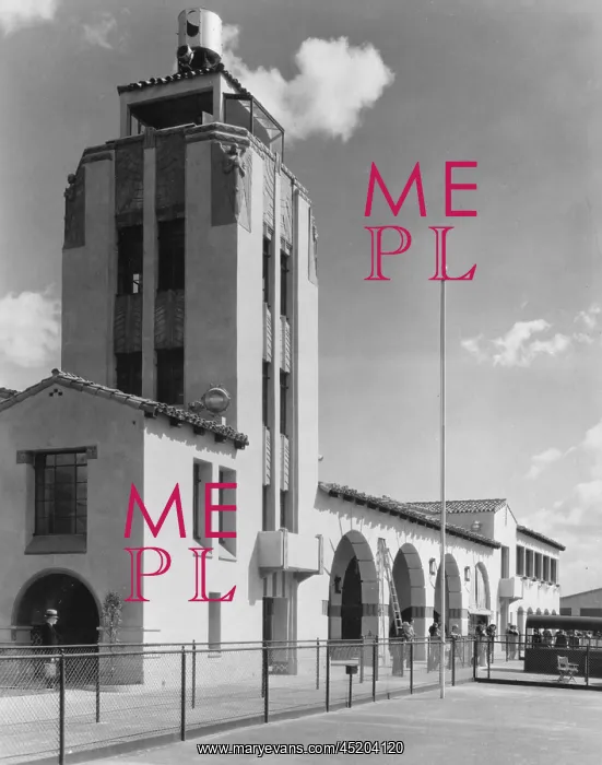 : Grand Central Air Terminal, designed by ? : Grand Central Air Terminal, designed by ?
